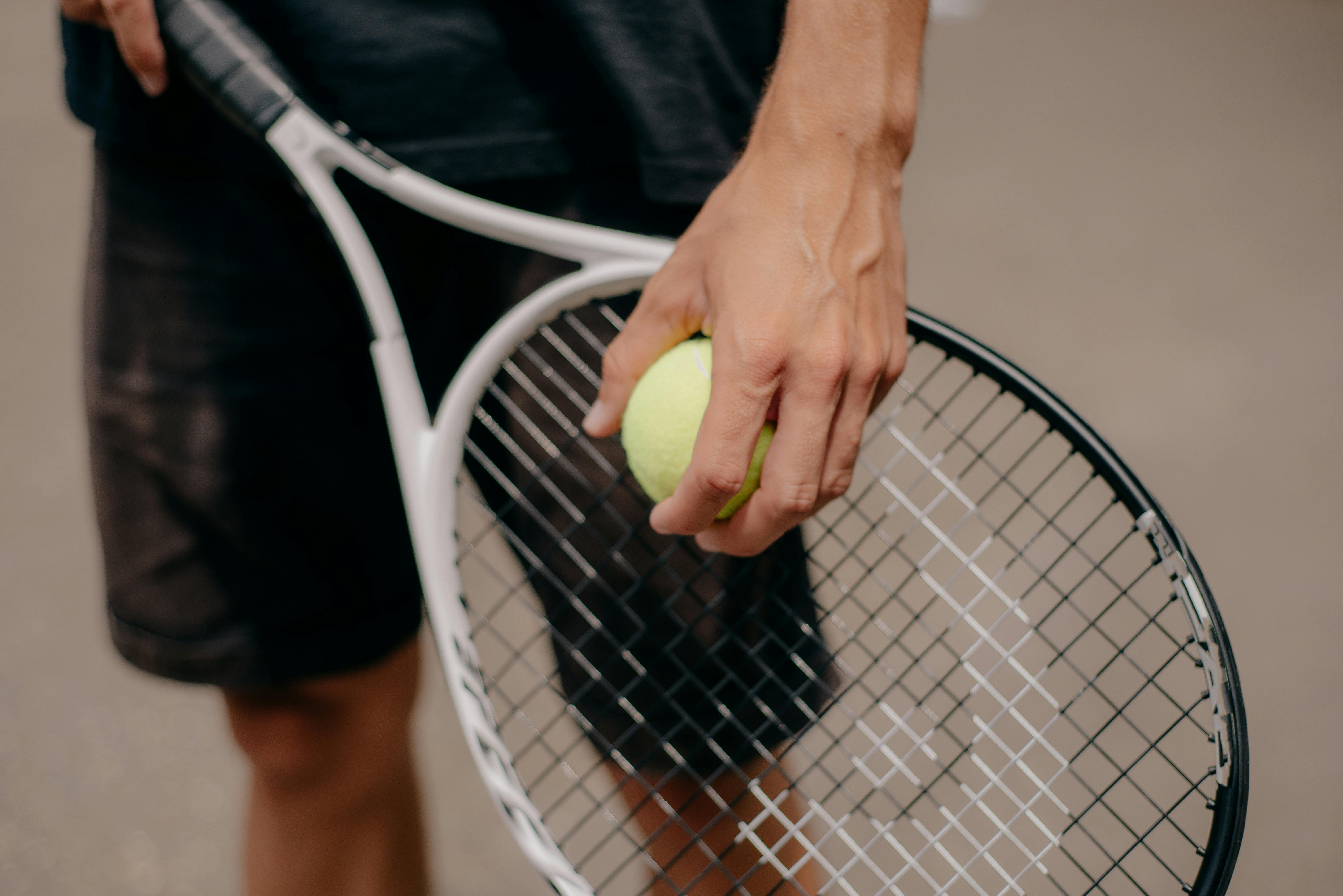 Osaka's Wimbledon Breakthrough: Japanese Star Stuns Sabalenka to Reach Quarter-Finals